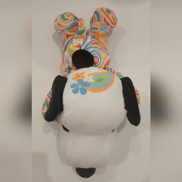 Hallmark Snoopy blossom buddy floppy plush - Picture 4 of 4